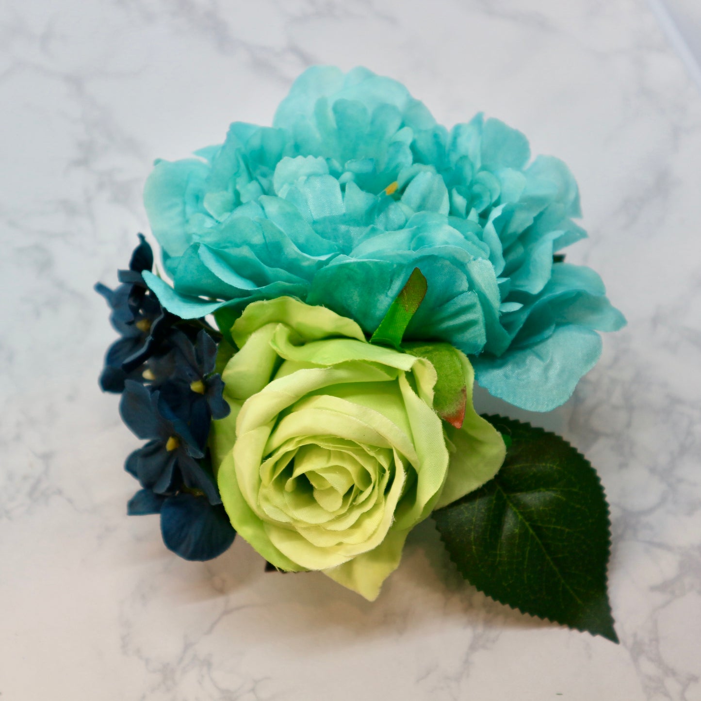 フラメンコ花髪飾り:フローレス(ブルーのピオニーと薔薇のブーケ)