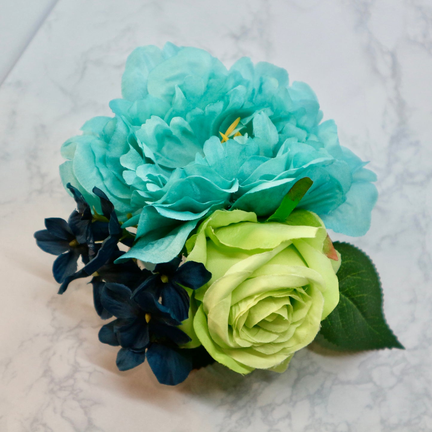 フラメンコ花髪飾り:フローレス(ブルーのピオニーと薔薇のブーケ)