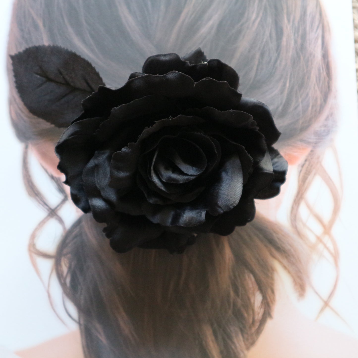 フラメンコ花髪飾り:フローレス(ブラックローズ１輪)