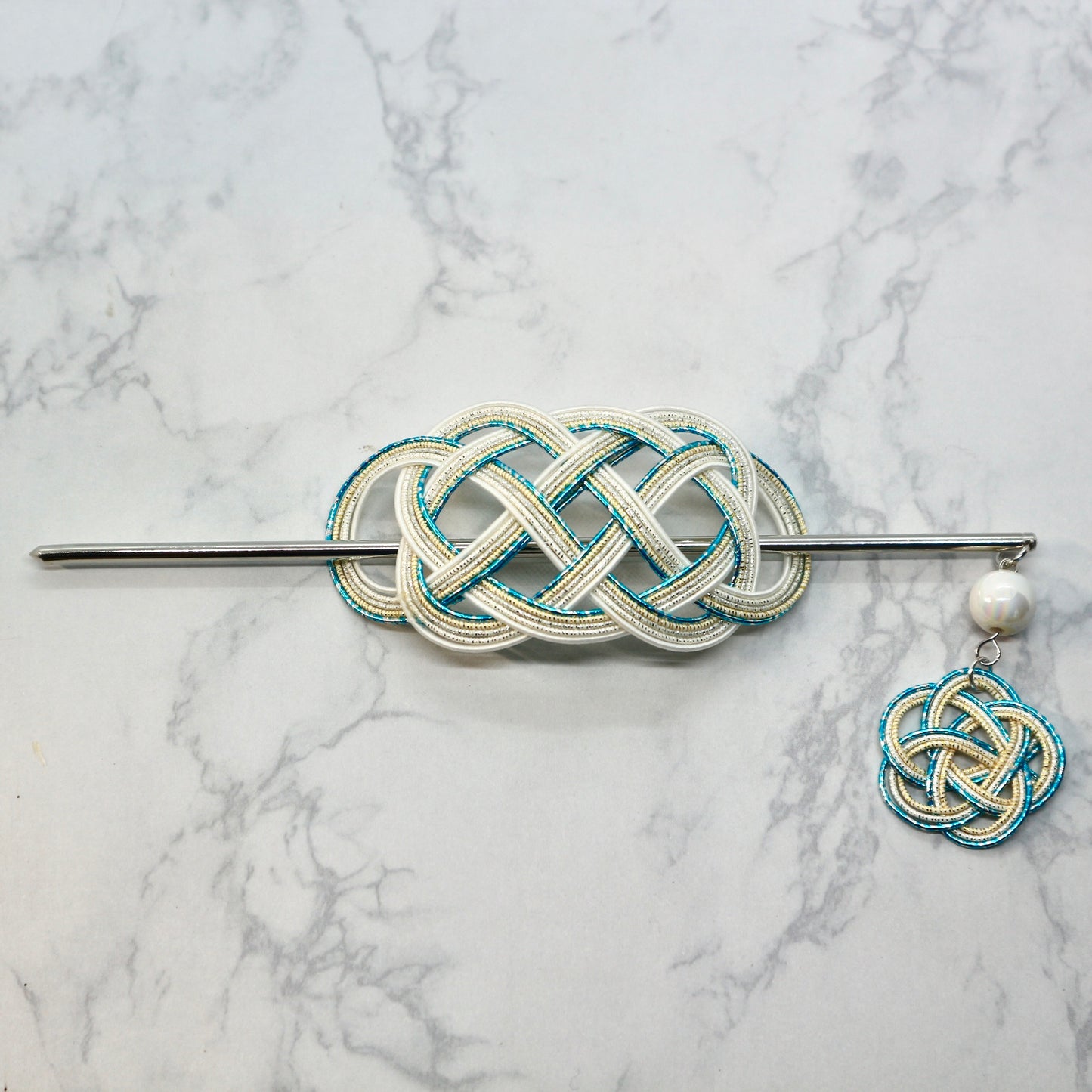 水引のマジェステとかんざし(ブルー、シルバー、ホワイト)