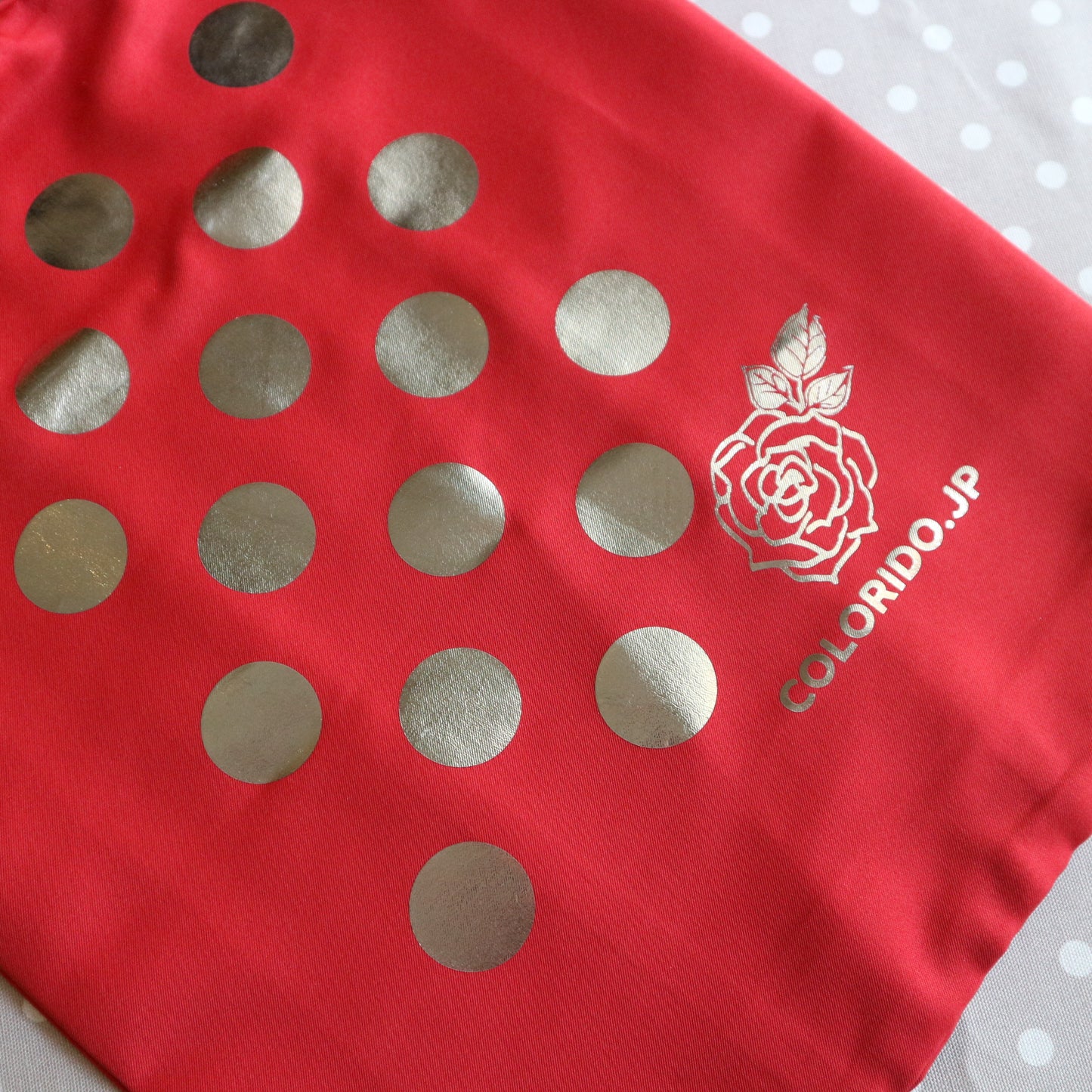 コルドベス帽子がすっぽり入るドット＆薔薇オリジナルデザイン赤エコバッグ(ゴールド/シルバー)