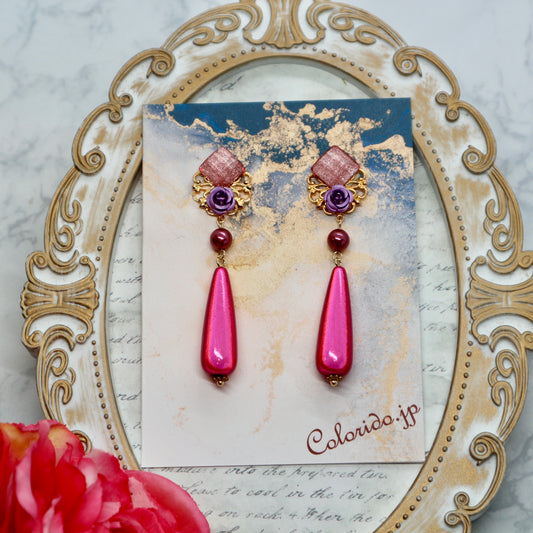 オーロラピンクのドロップとパープルのミニ薔薇ピアス(イヤリング)