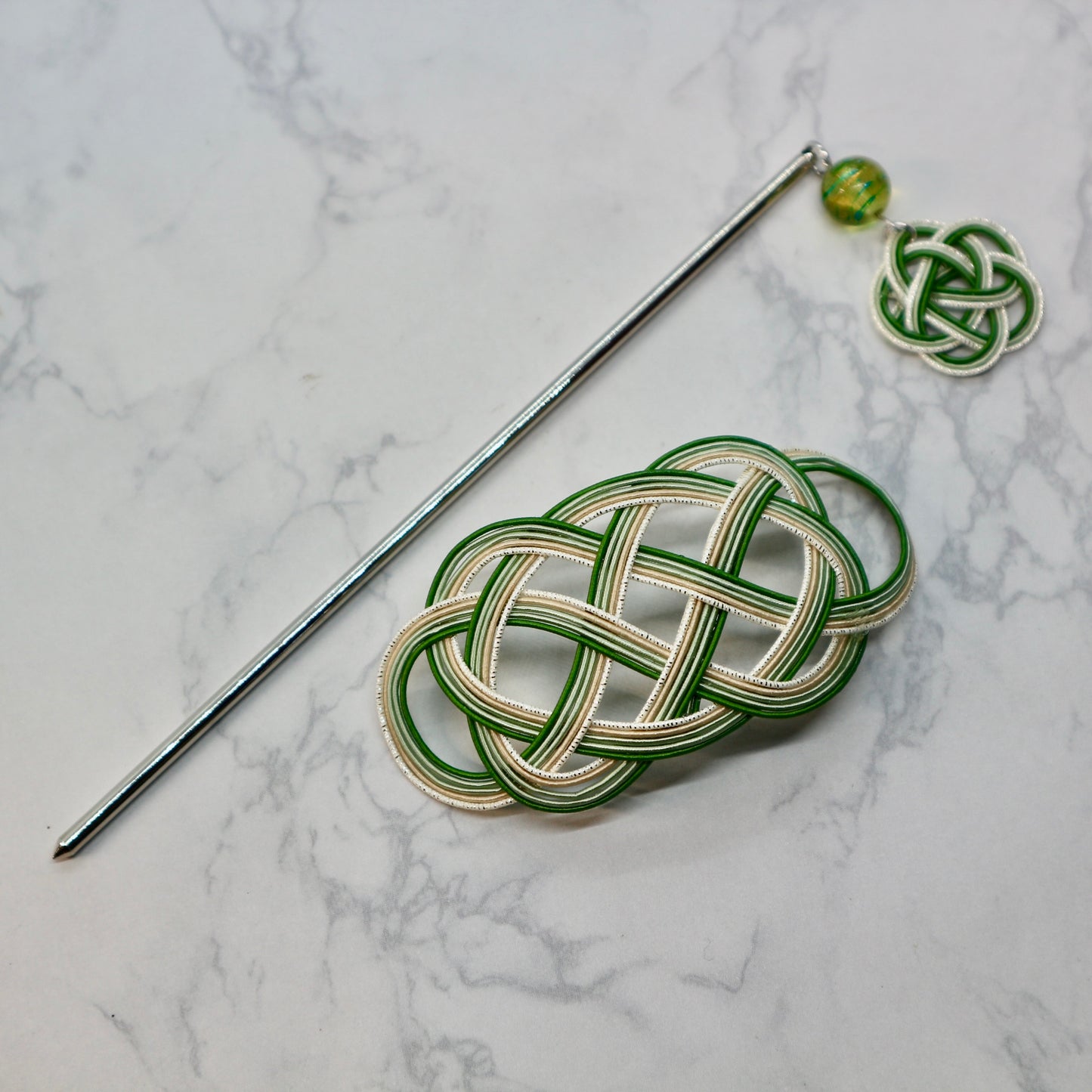 水引のマジェステとかんざし(グリーンとシルバー)