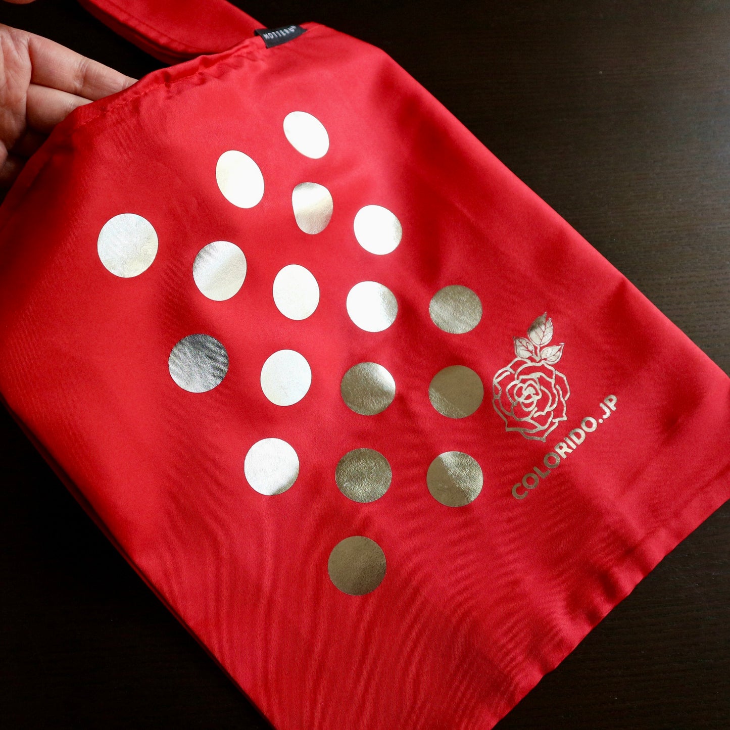 コルドベス帽子がすっぽり入るドット＆薔薇オリジナルデザイン赤エコバッグ(ゴールド/シルバー)