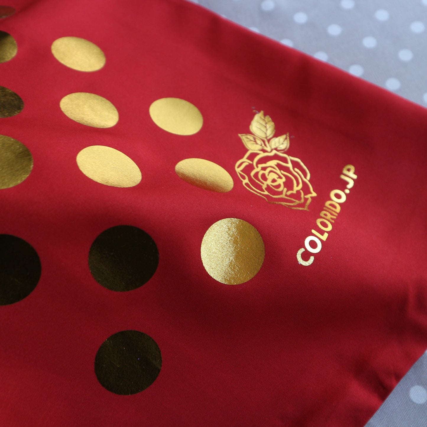 コルドベス帽子がすっぽり入るドット＆薔薇オリジナルデザイン赤エコバッグ(ゴールド/シルバー)