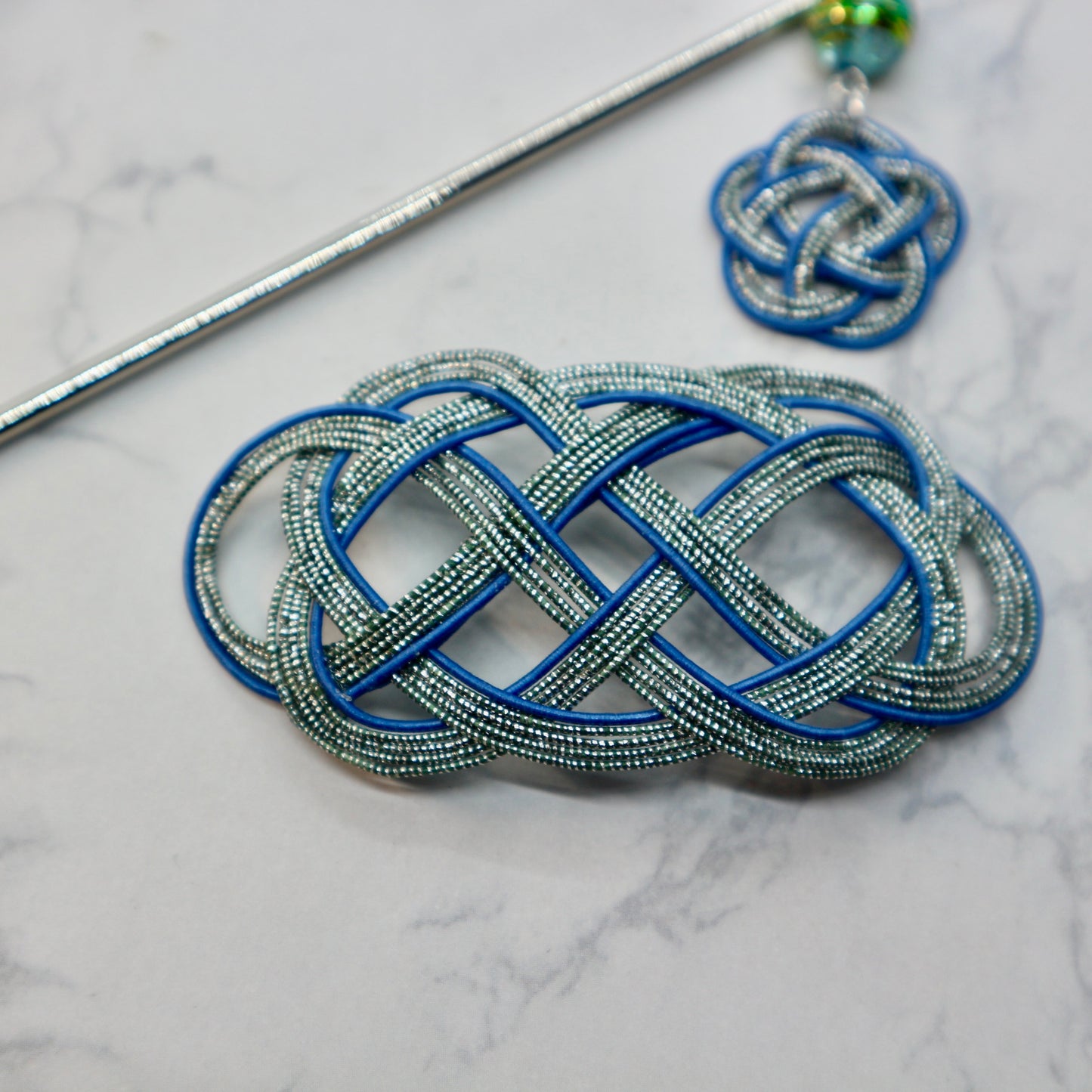 水引のマジェステとかんざし(ブルーとシルバー)