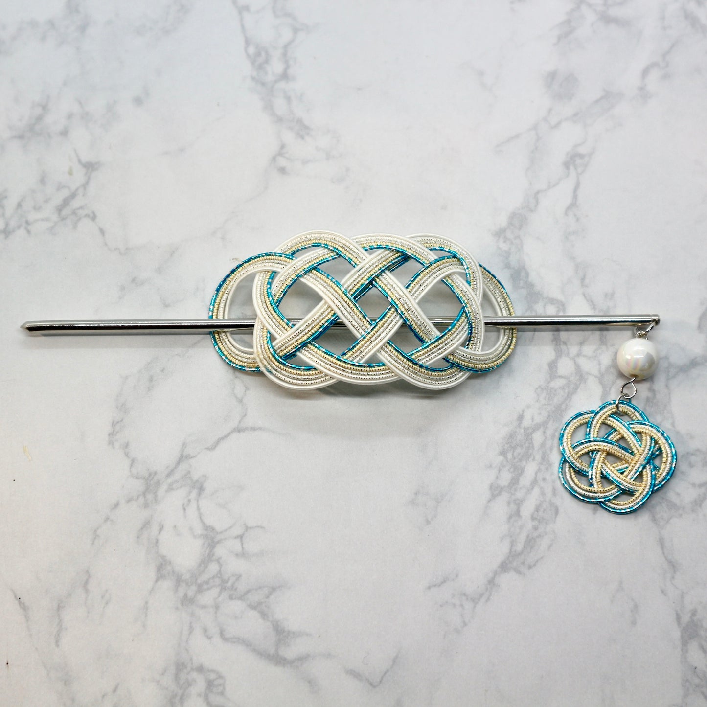 水引のマジェステとかんざし(ブルー、シルバー、ホワイト)