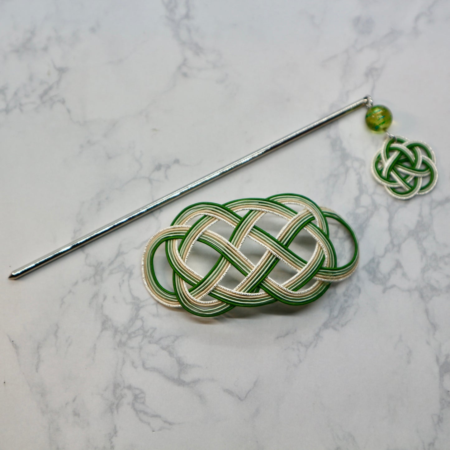 水引のマジェステとかんざし(グリーンとシルバー)