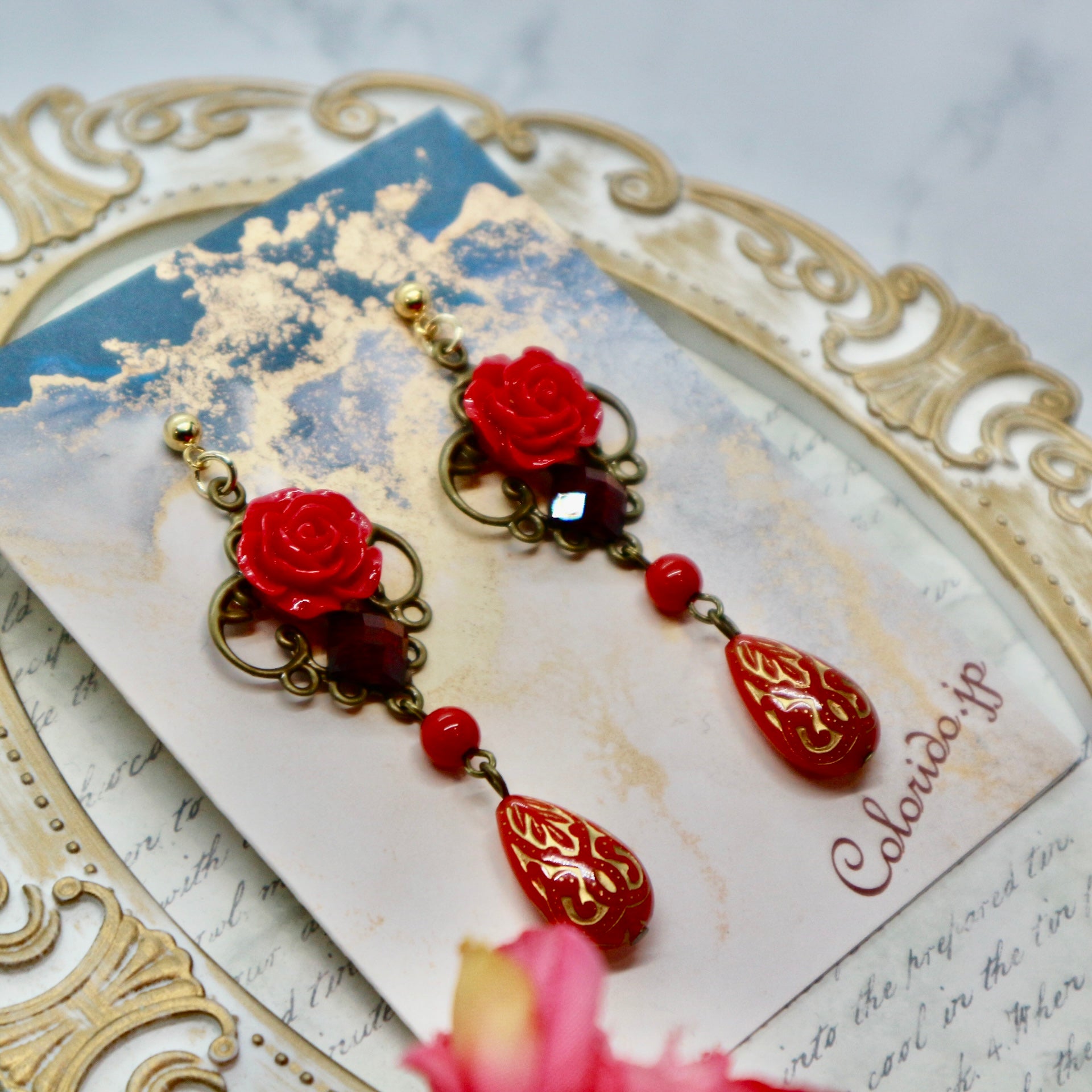 赤い薔薇とショートドロップのフラメンコイヤリング・ピアス – ころり