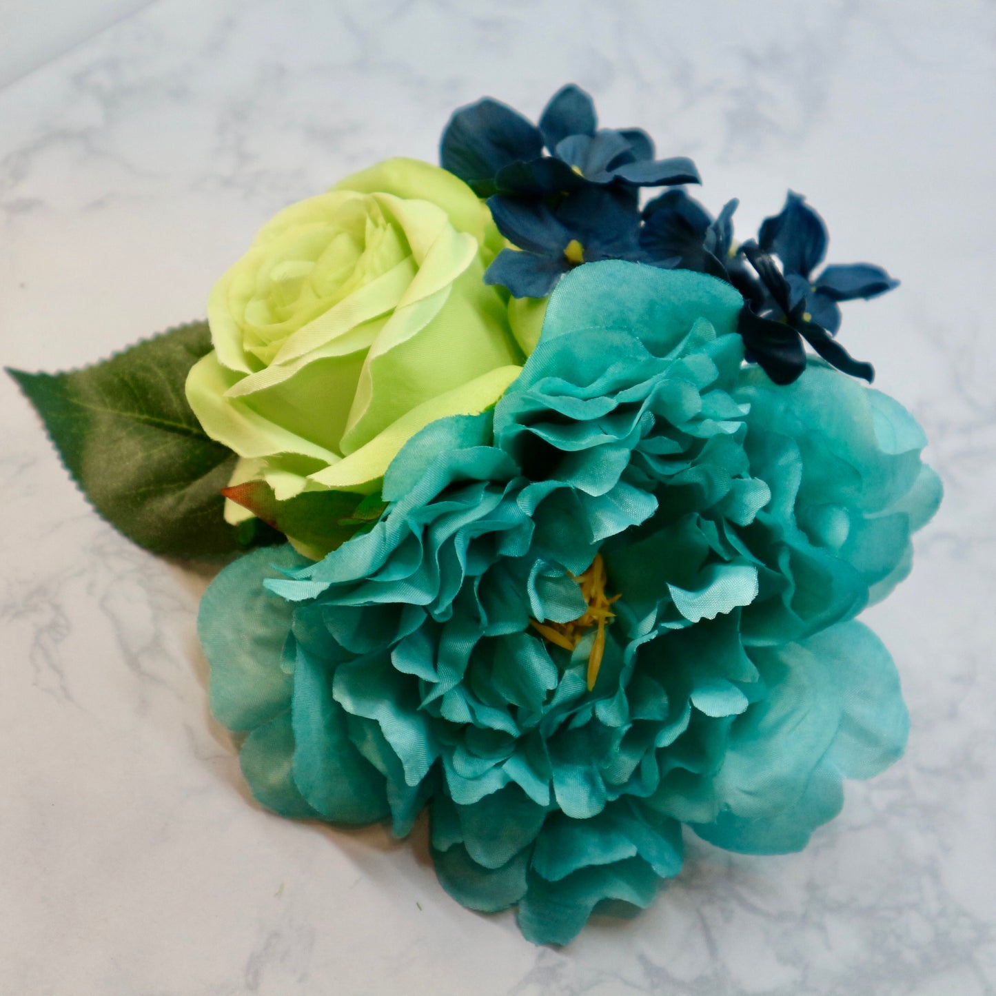 フラメンコ花髪飾り:フローレス(ブルーのピオニーと薔薇のブーケ)