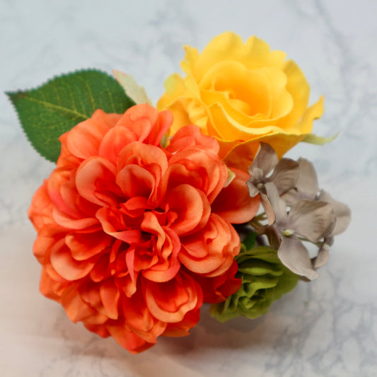 フラメンコ花髪飾り:フローレス(コーラルオレンジ、イエロー、ライトグリーンのブーケ)